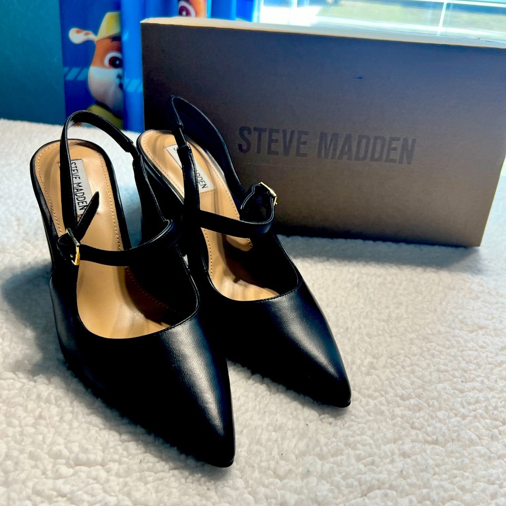 Steve Madden Maegan Black Patton size 8 1/2 brand new in the box!